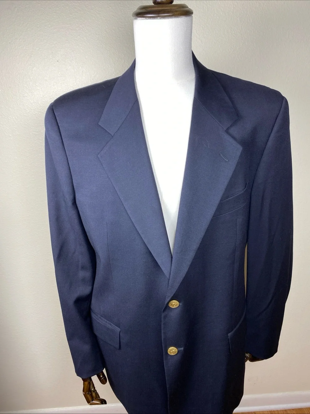 Valentino‎ Men’s 44R Navy Single-Breasted Blazer with Gold Logo Buttons Classic